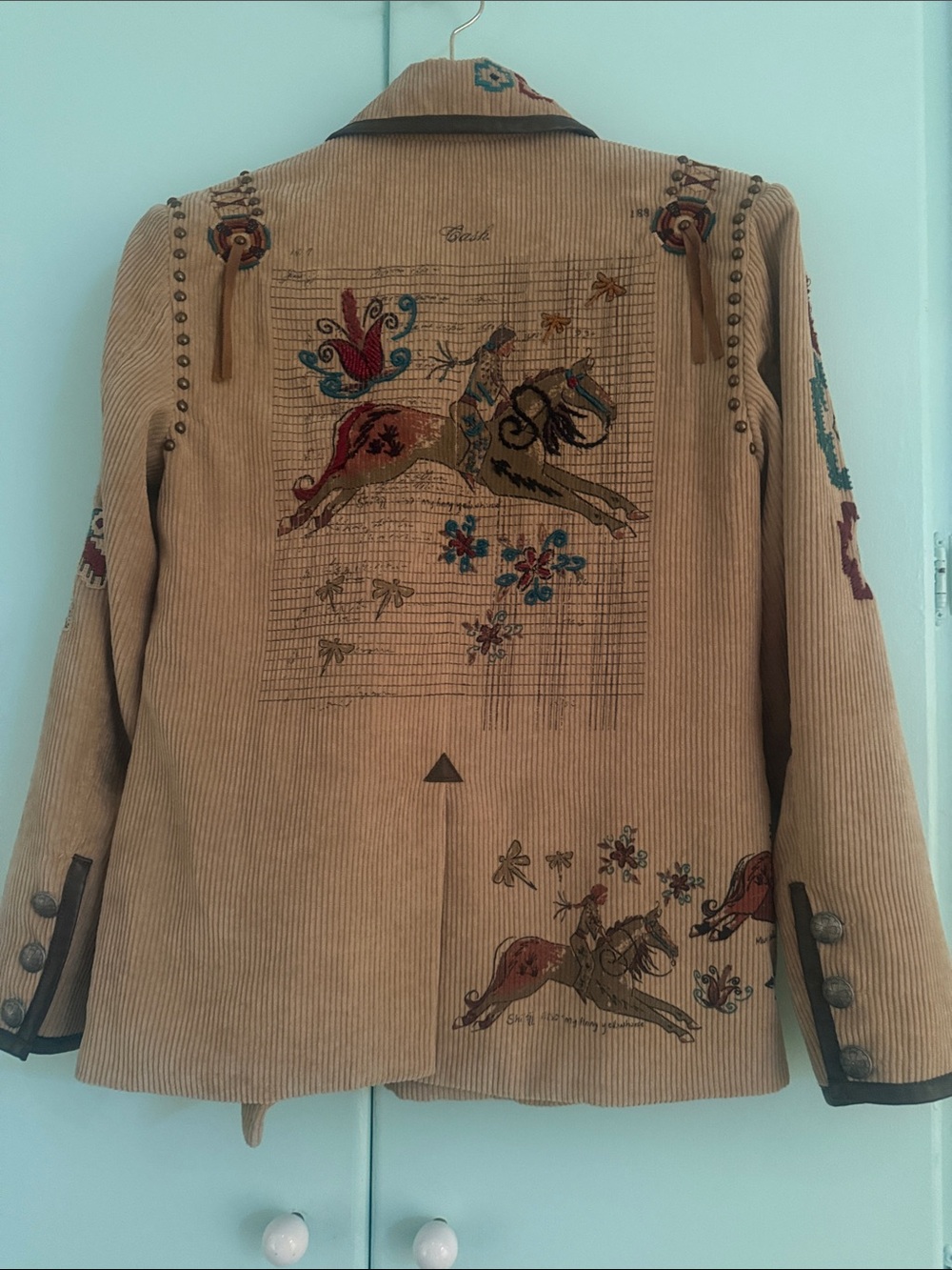 Double D Ranch Telling Stories Jacket - Picture 8 of 10